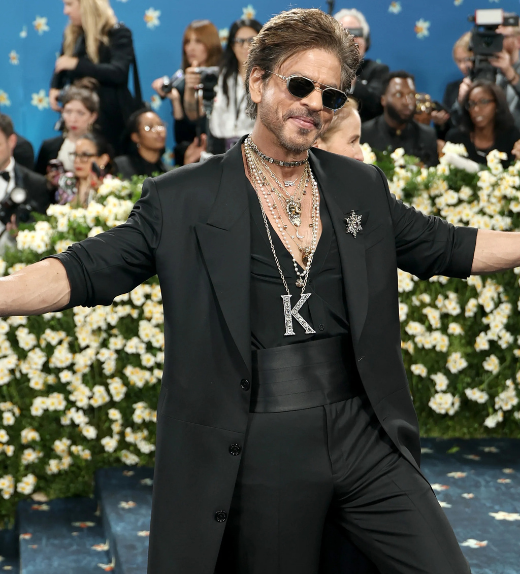 Recreate a Bollywood-Inspired Met Gala Black Outfit on a Budget​